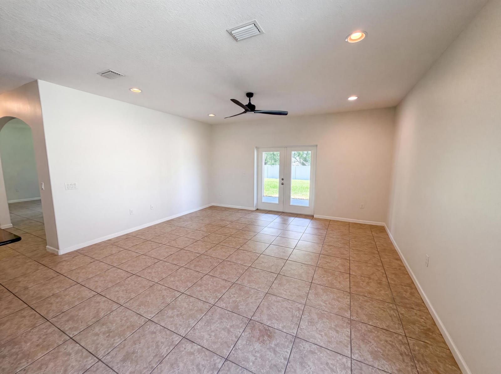 5845 Wyndham Manor — photo 8