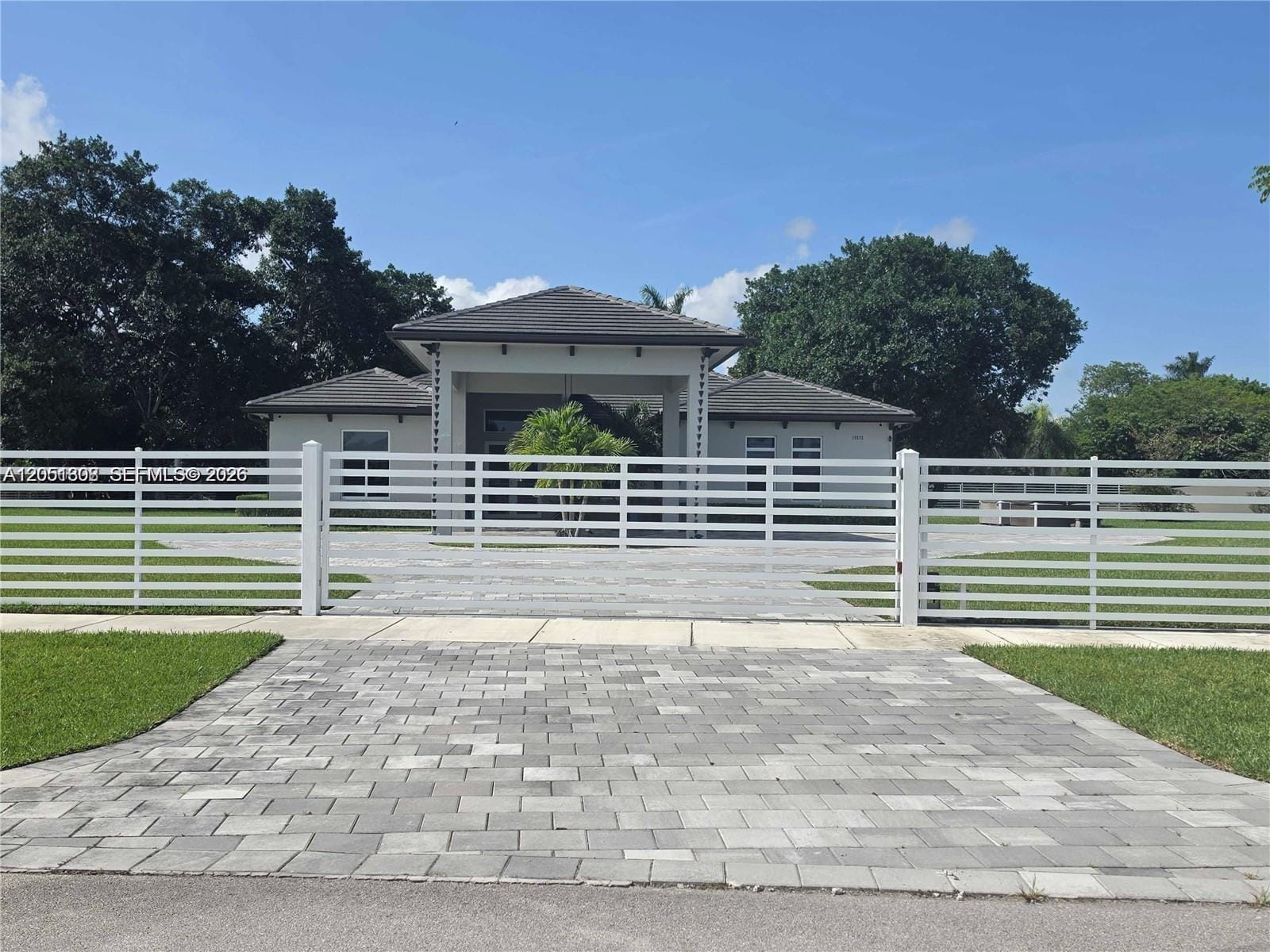 17575 SW 280 Th Street — photo 2