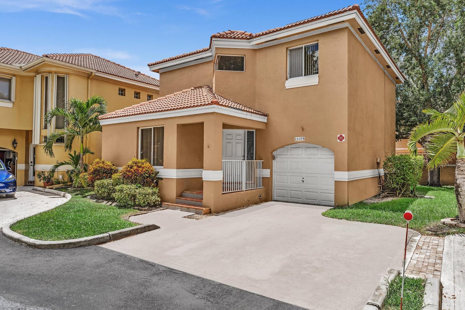 11379 Lakeview Drive — photo 3