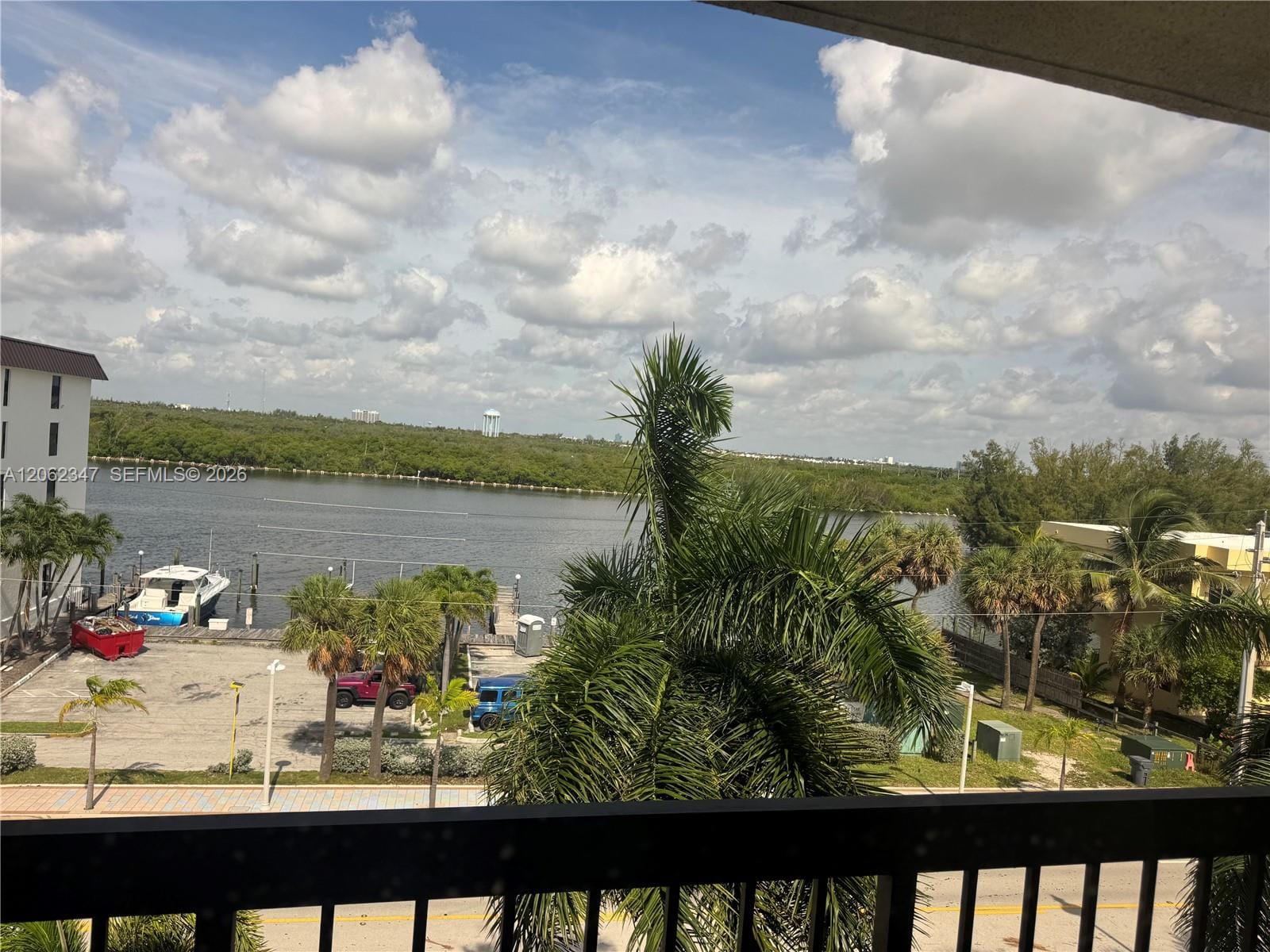 3215 N Ocean Drive 502 — photo 2