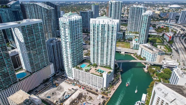 41 SE 5th Street 906, Brickell On The River S T, Miami, FL