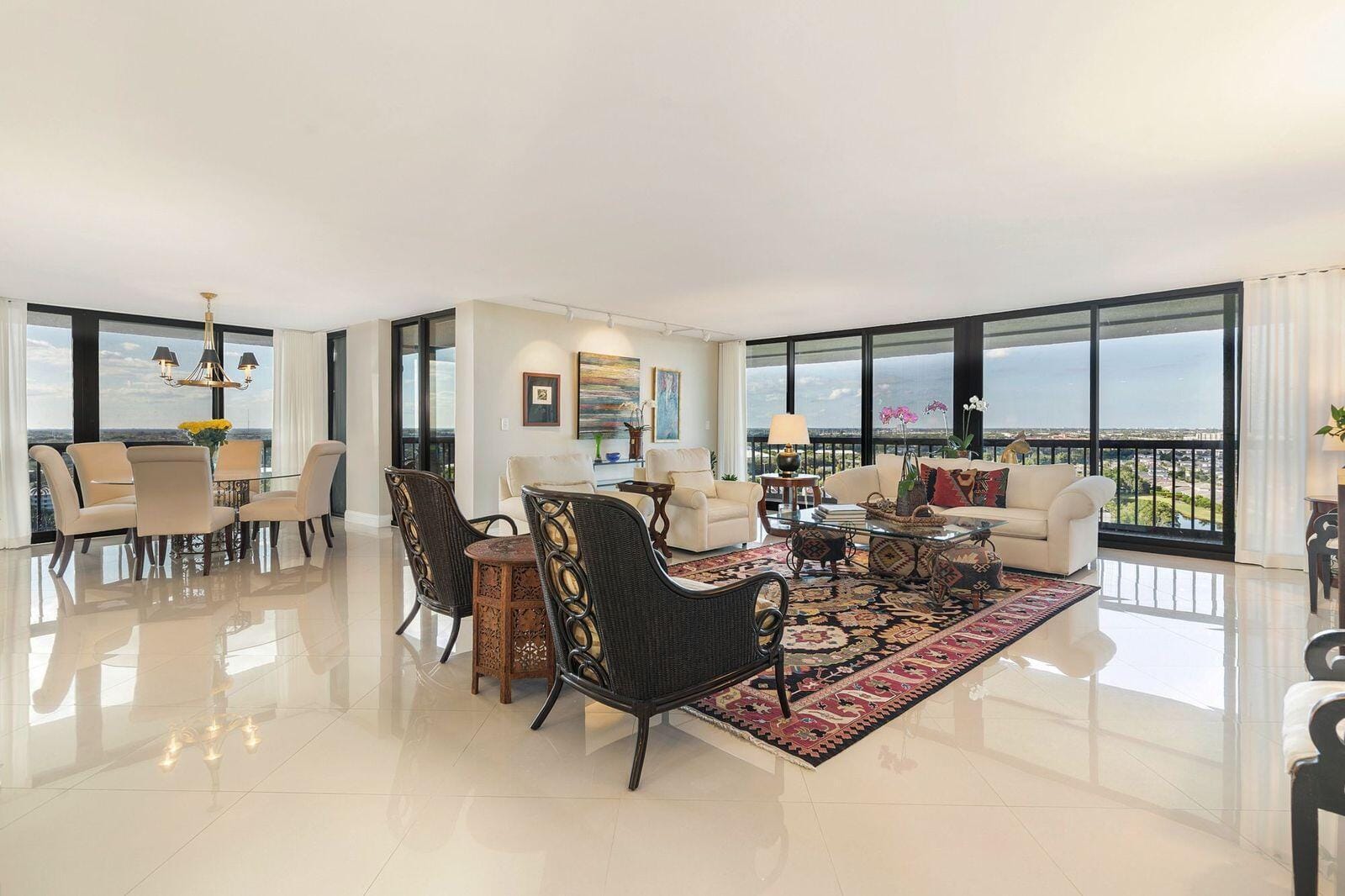 Sold home at 2480 PRESIDENTIAL Way 1901, West Palm Beach, FL 33401