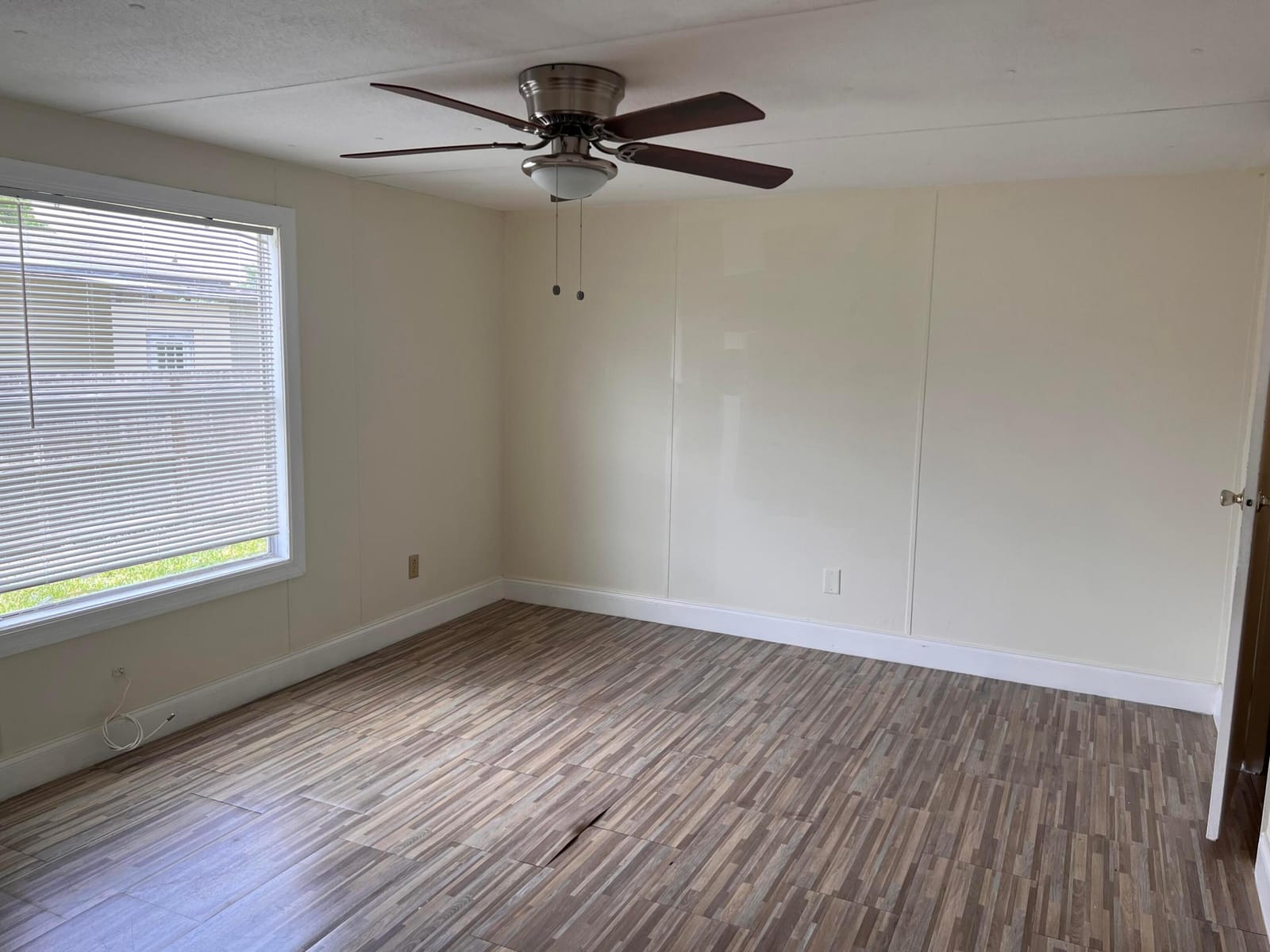 10629 S 228TH Lane — photo 6