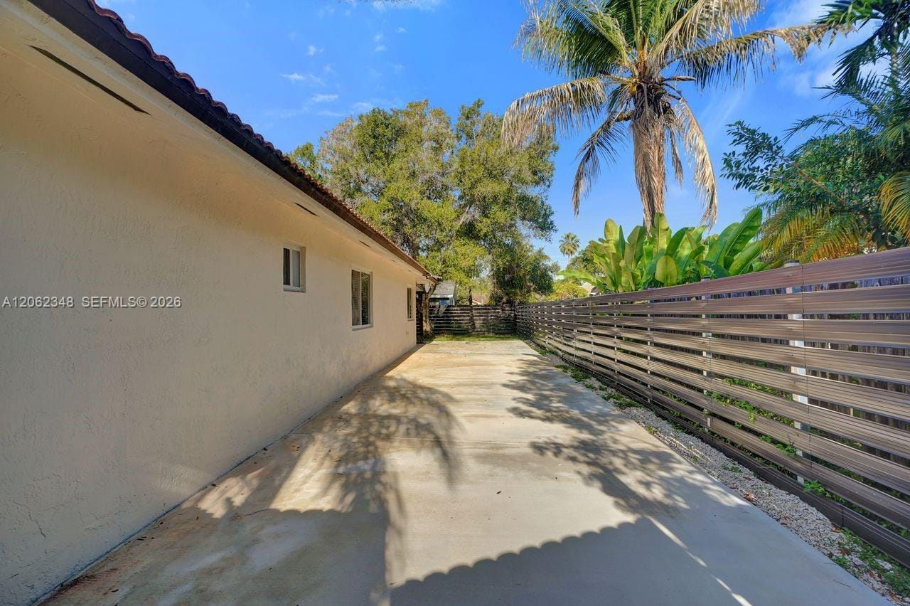 581 SW 169th Way, Weston, FL 33326 photo 19