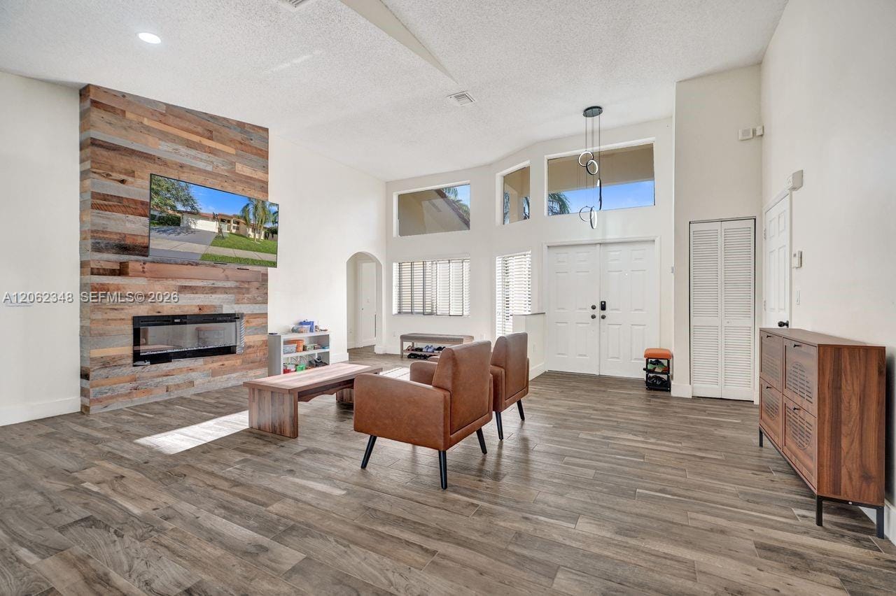 581 SW 169th Way — photo 7