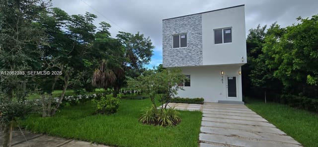 141 NW 11th Street 0, Pompano Beach, FL 33060