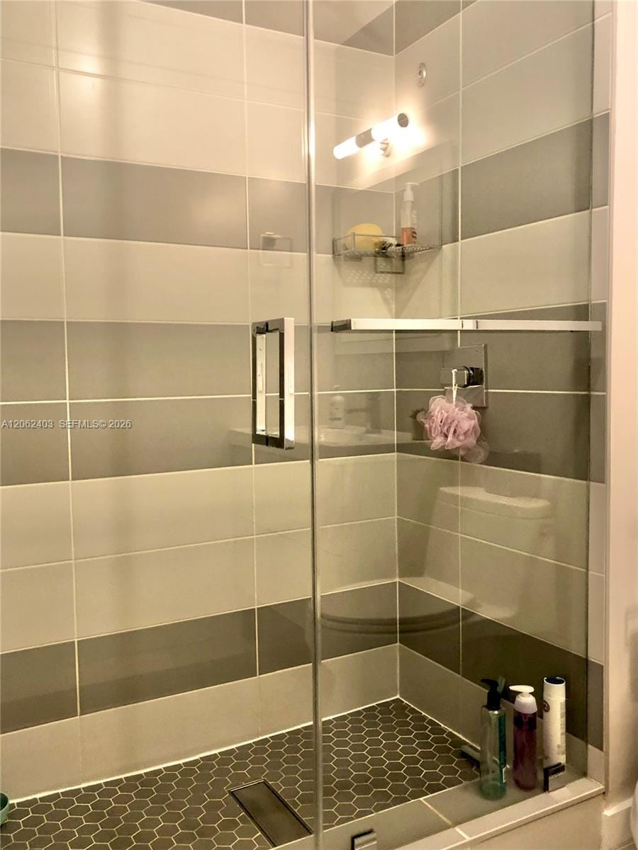 1700 Meridian Avenue 303 — photo 3