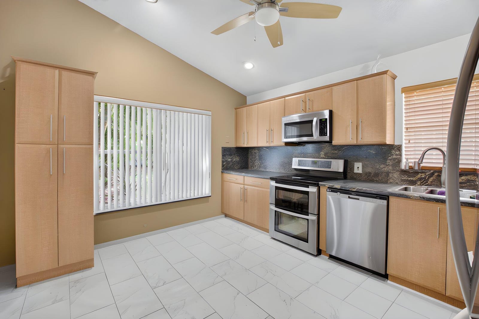13620 Weyburne Drive — photo 11