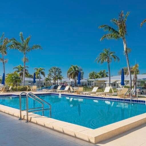 100 Pine Point Drive A, Boynton Beach, FL 33435 photo 20