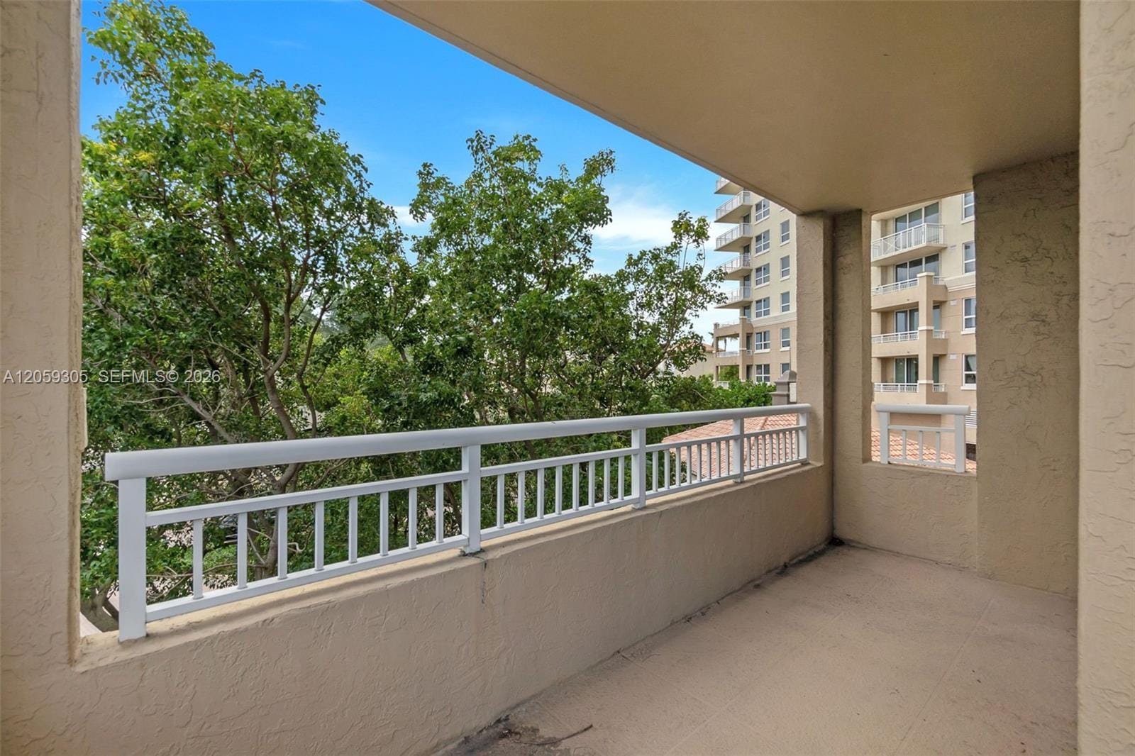 19501 W Country Club Drive 309, Aventura, FL 33180 photo 23