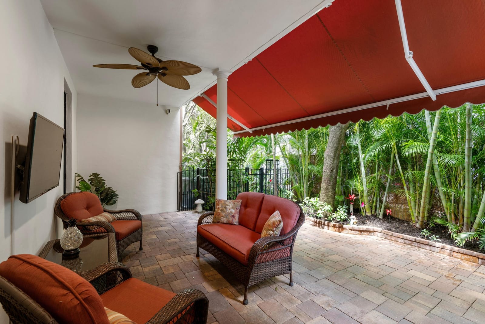 1057 E HERITAGE CLUB Circle, Delray Beach, FL 33483 photo 21