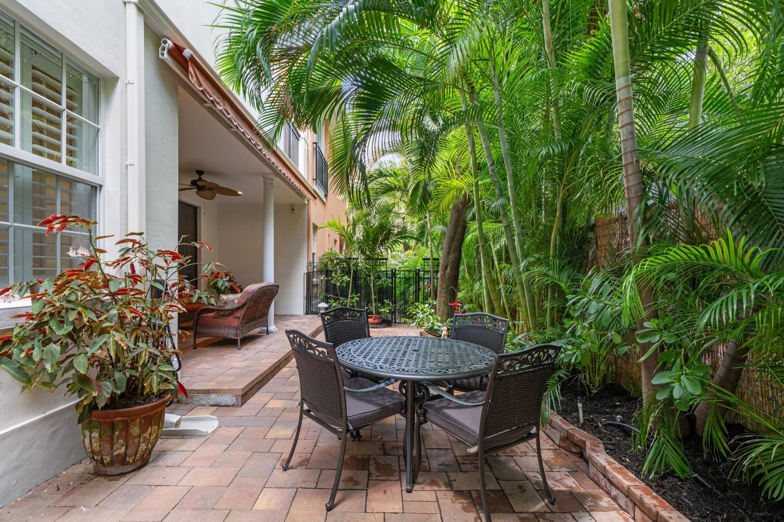 1057 E HERITAGE CLUB Circle, Delray Beach, FL 33483 photo 22
