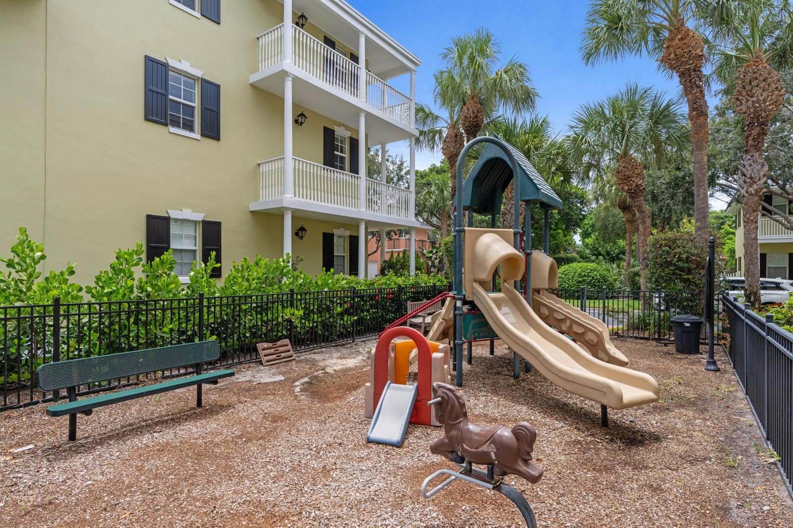 1057 E HERITAGE CLUB Circle, Delray Beach, FL 33483 photo 29