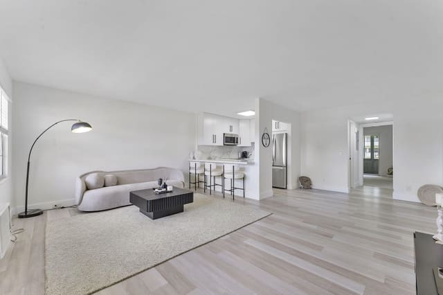 275 Mansfield G, sold in Mansfield At Century Village Condo, Boca Raton, FL