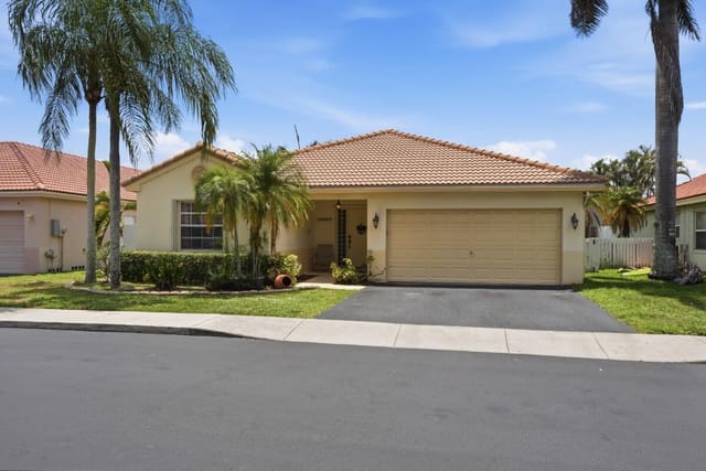 12564 NW 10TH Place, sold in ZIP 33323, Sunrise, FL
