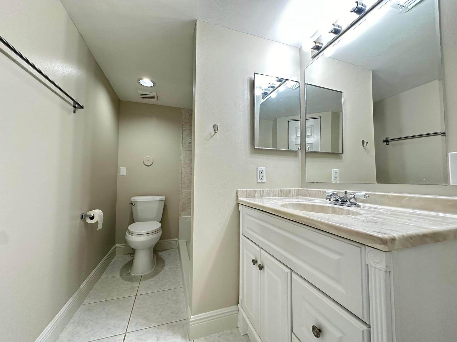 5560 NW 61st Street 713 — photo 10