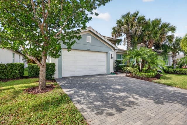11553 SW Half Moon Lake Lane, Port St. Lucie, FL 34987