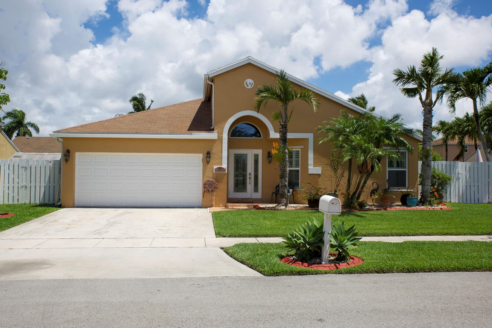 9761 ATLANTIC Drive, Miramar, FL 33025 photo 2