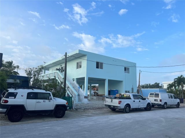 456 Bahia Honda Road, Key Largo, FL 33037