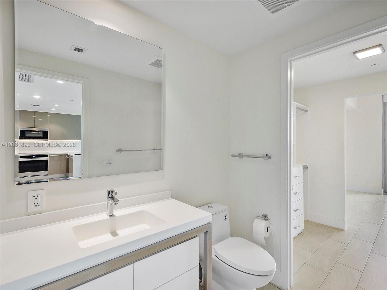 2000 Metropica Way 502, Sunrise, FL 33323 photo 16