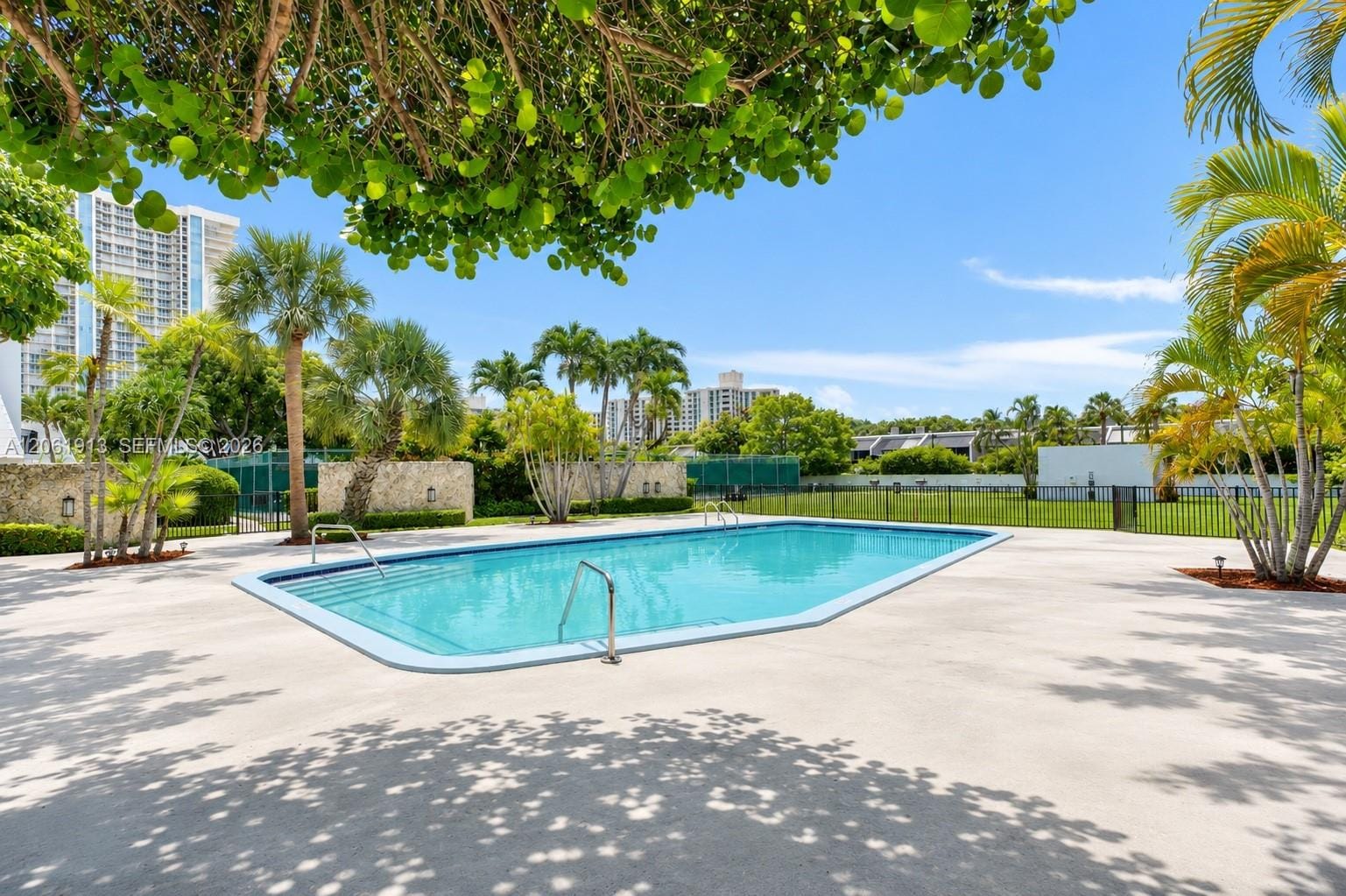 224 Sea View Drive 104 — photo 7