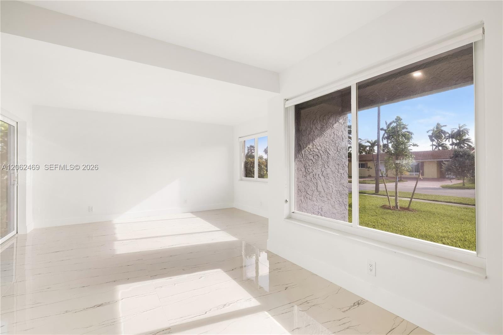 2111 N 14th Court — photo 7
