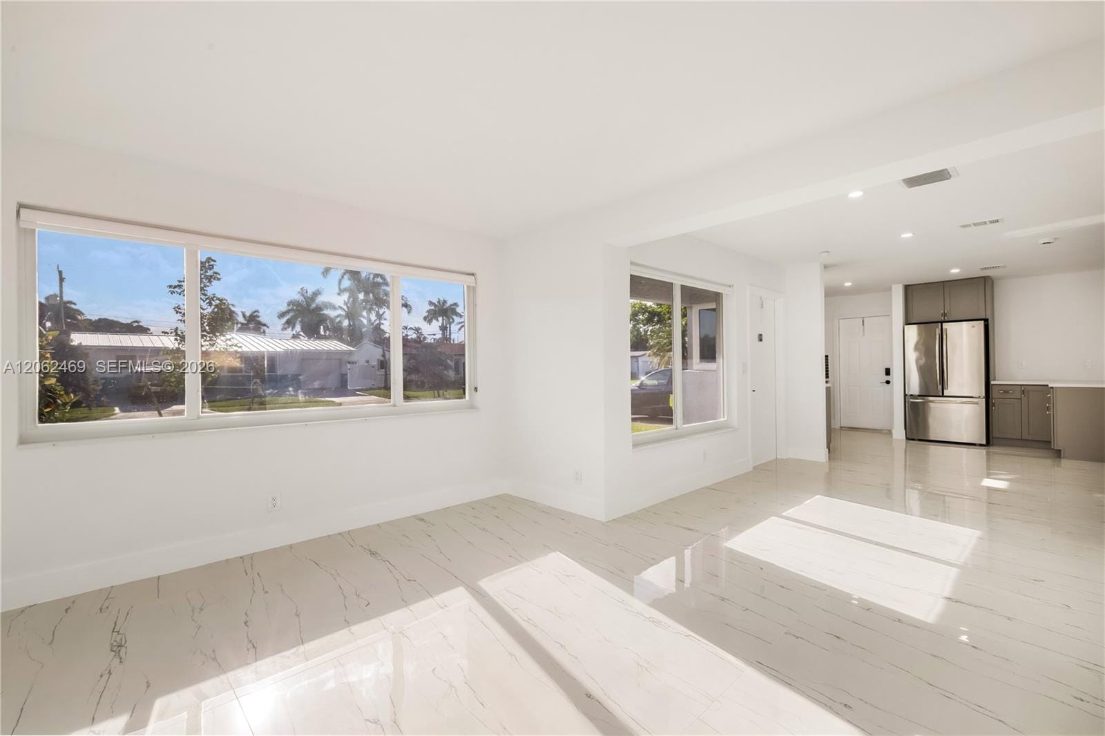 2111 N 14th Court — photo 10