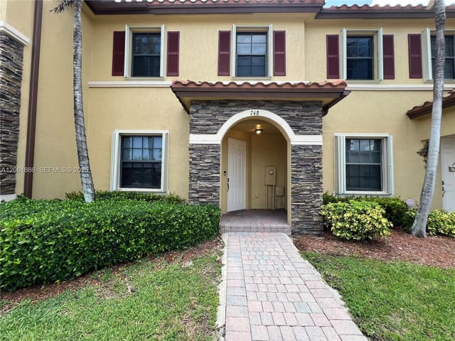 748 SE 32nd Avenue 748, Homestead, FL 33033