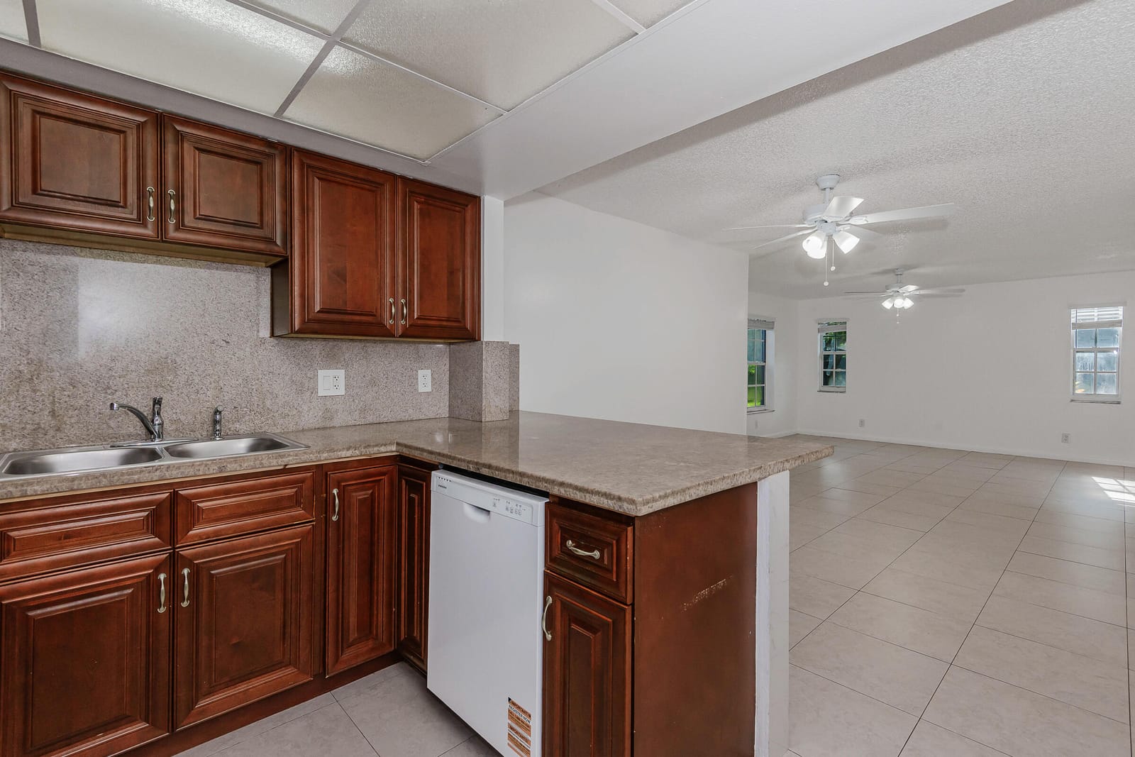 8830 W SAMPLE Road 3, Coral Springs, FL 33065 photo 11