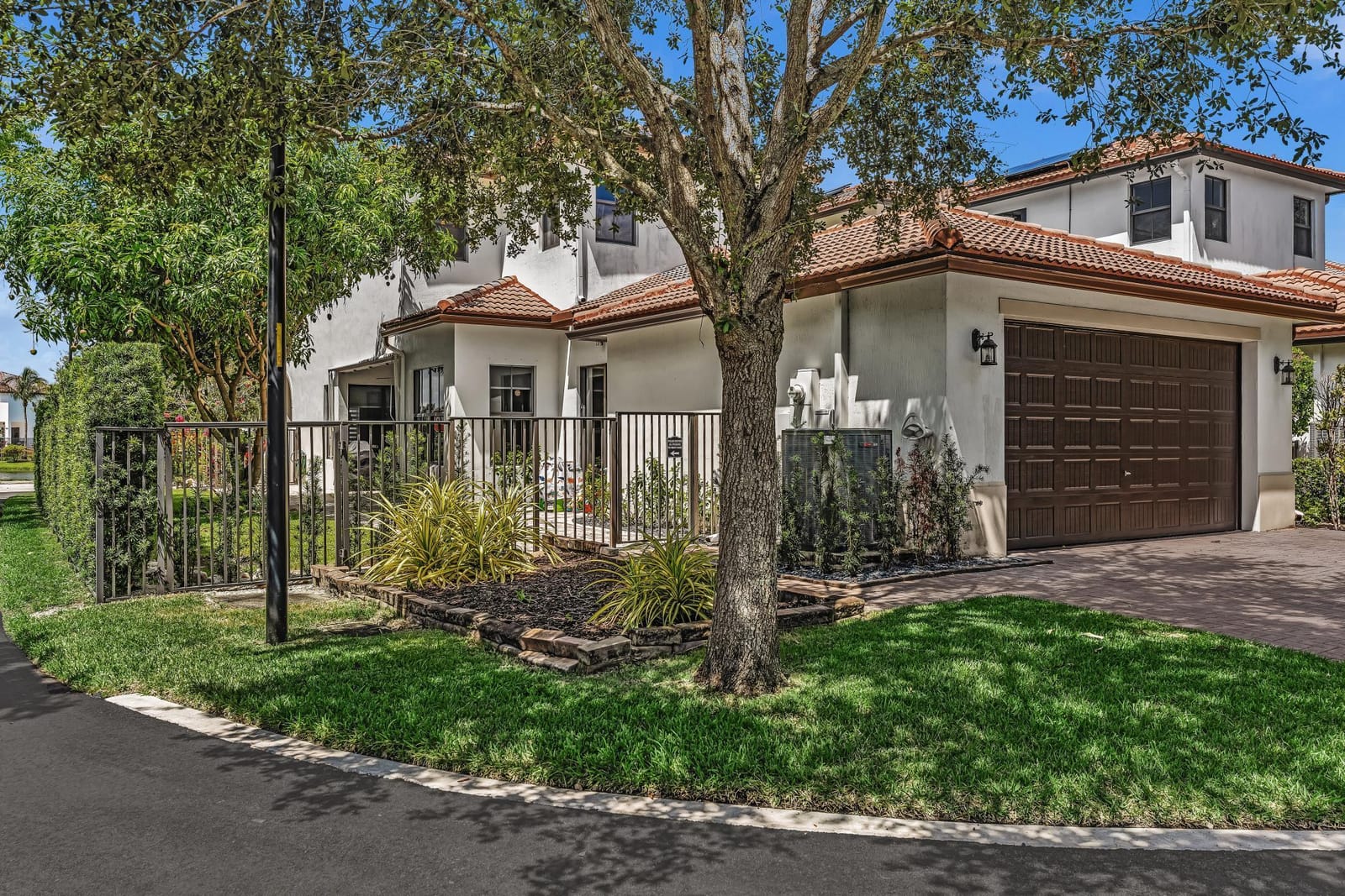 8289 NW 38TH Street, Cooper City, FL 33024 photo 30