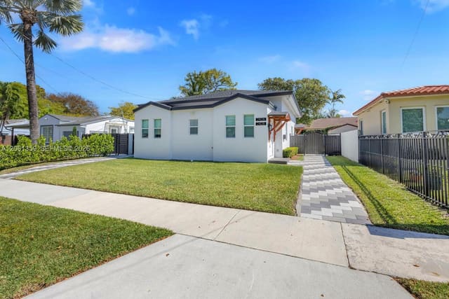 2426 SW 25th Street 2426, Miami, FL 33133