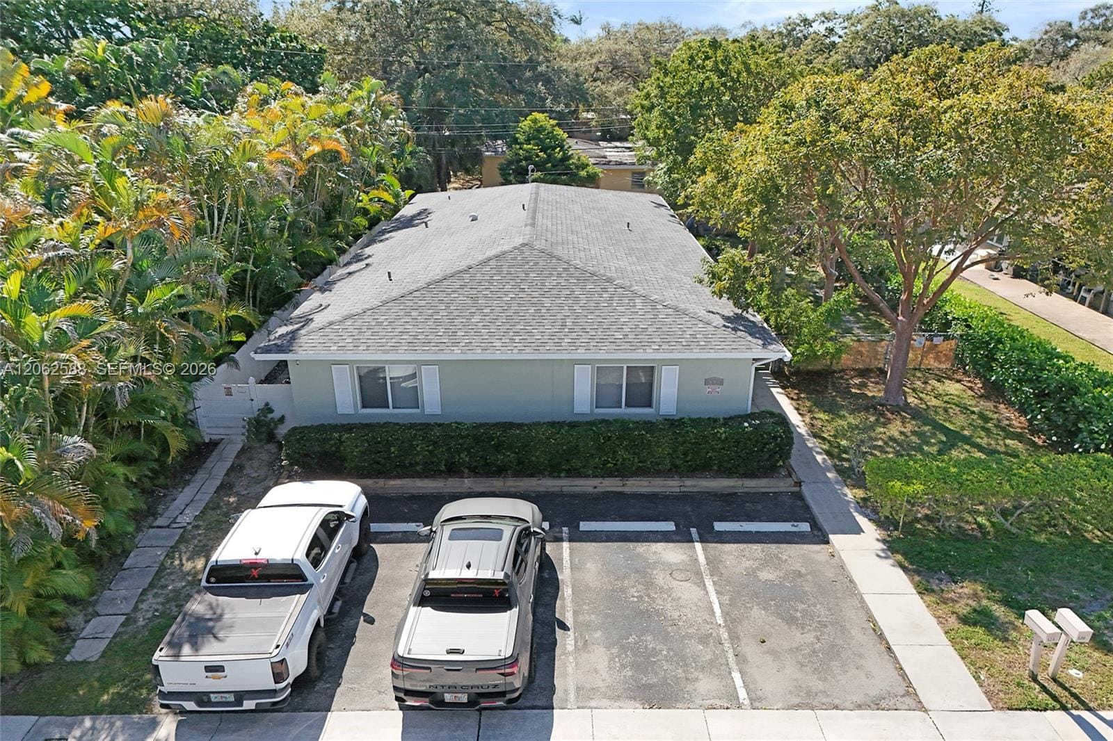 920 SW 28th Street 12 — photo 2