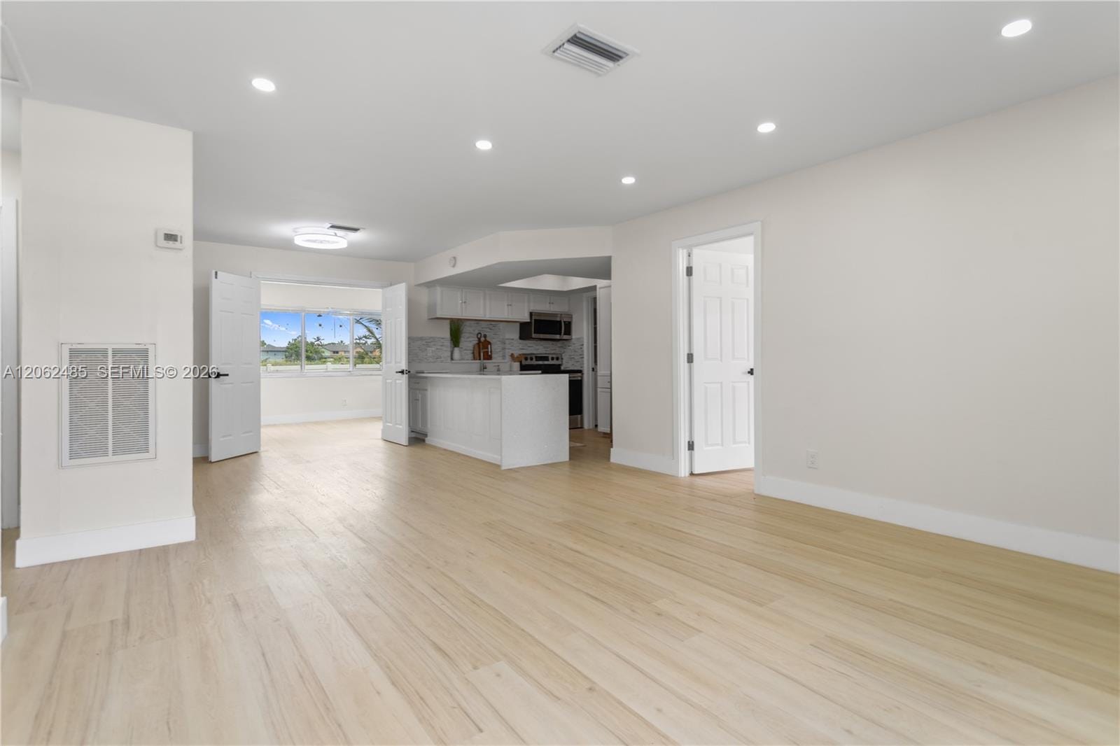 1000 NW 23rd Terrace, Pompano Beach, FL 33069 photo 5