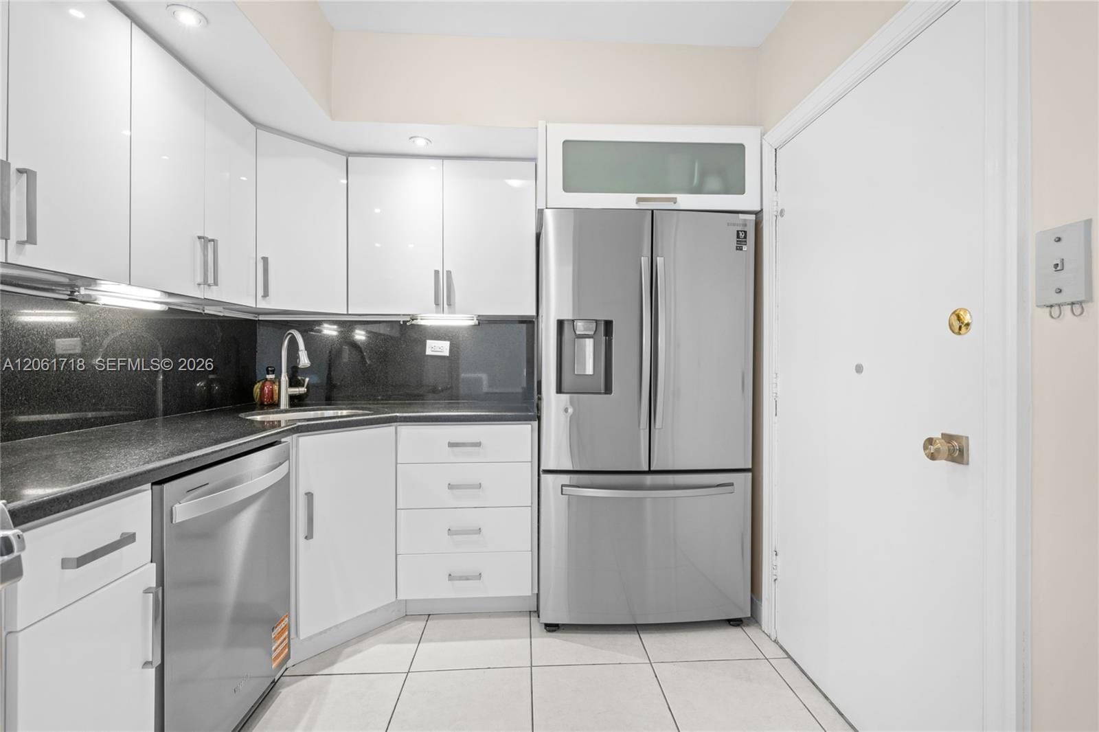 5601 Collins Avenue 1515, Miami Beach, FL 33140 photo 16