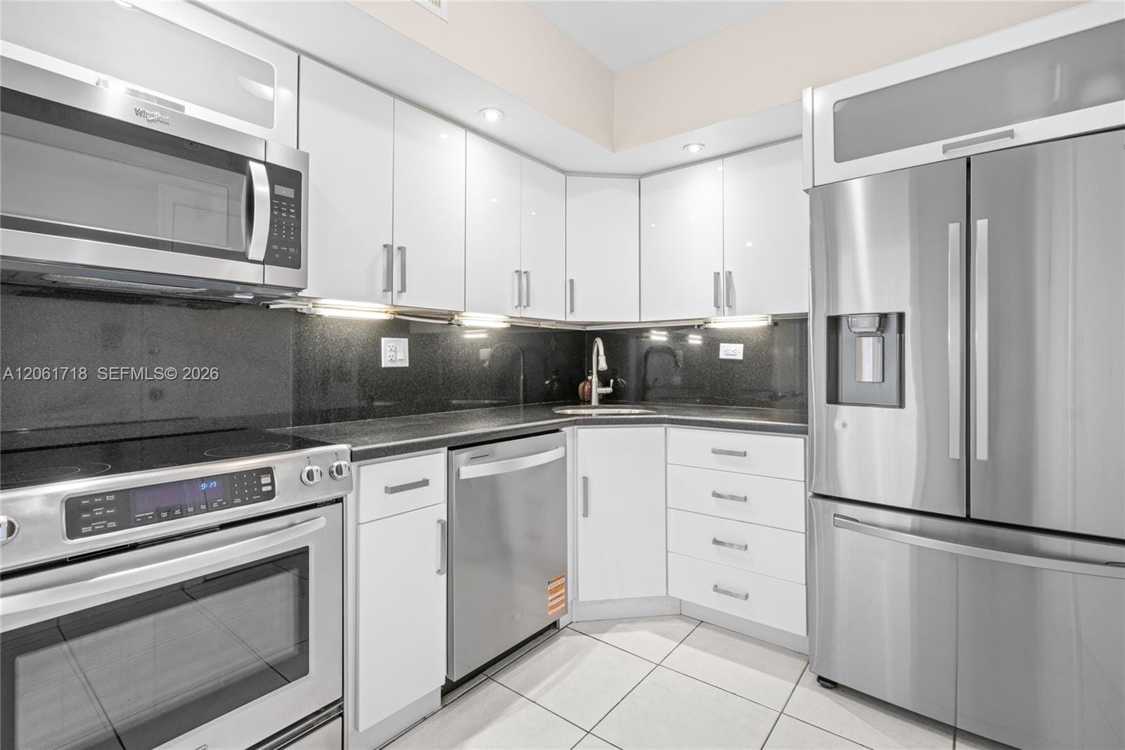 5601 Collins Avenue 1515, Miami Beach, FL 33140 photo 17