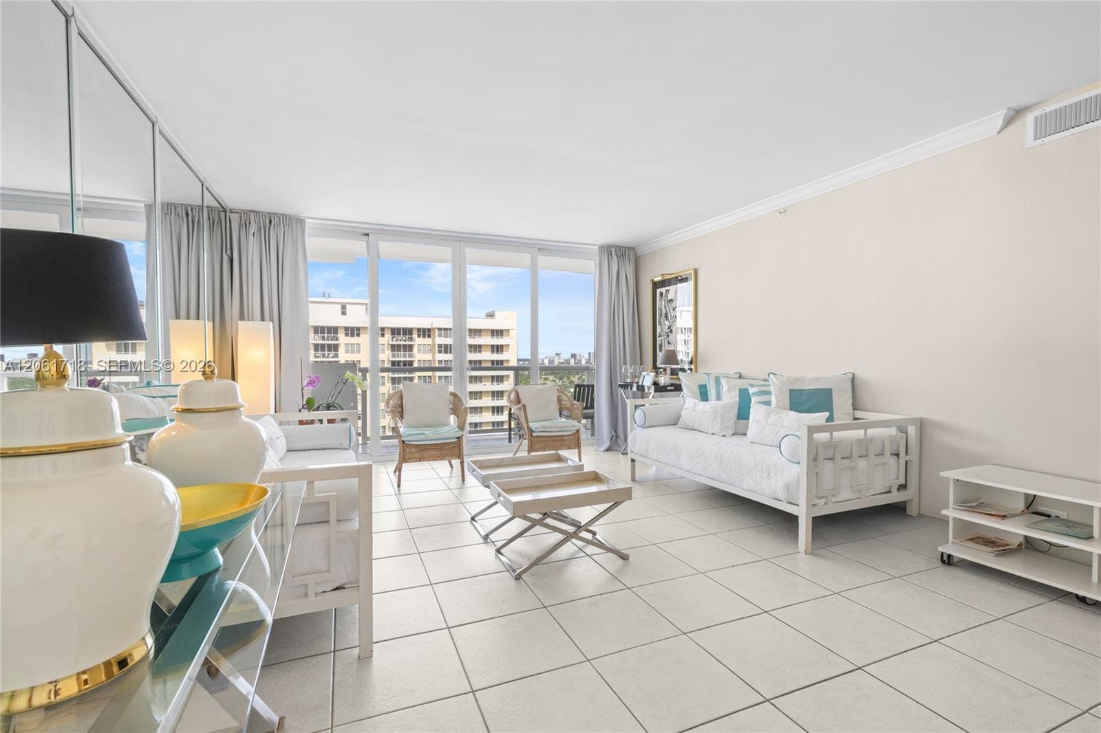 5601 Collins Avenue 1515 — photo 4