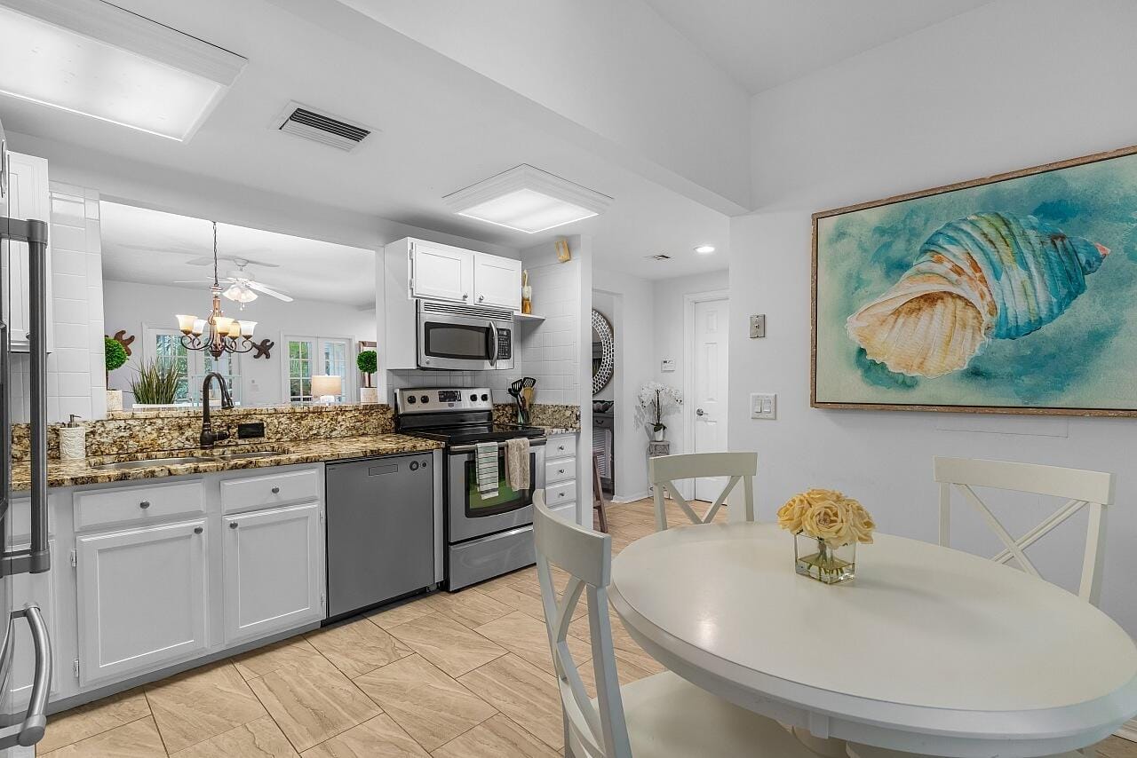 1260 PALMETTO Court 106, Vero Beach, FL 32963 photo 17