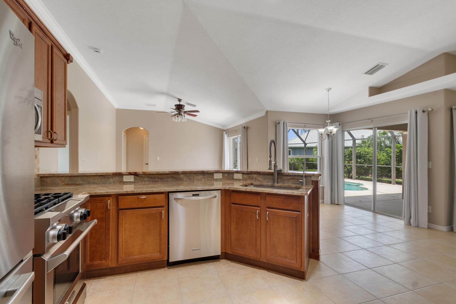 1025 SOUTHLAKES Way SW, Vero Beach, FL 32968 photo 14