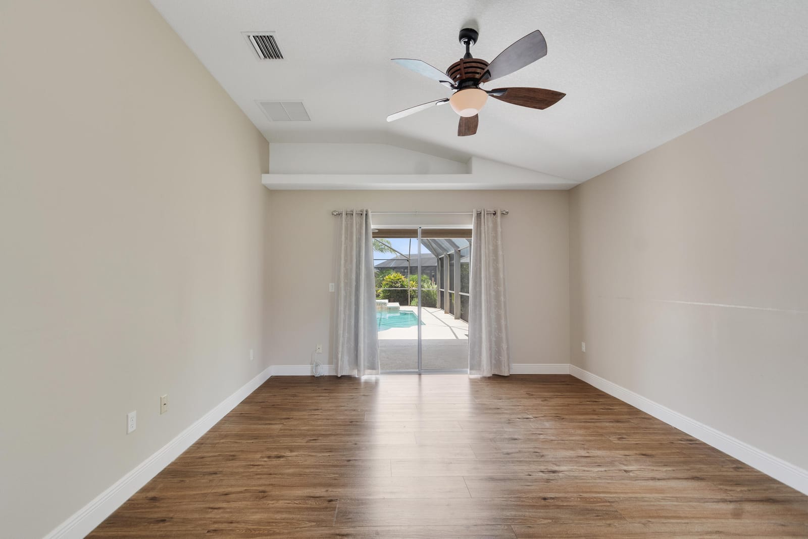 1025 SOUTHLAKES Way SW, Vero Beach, FL 32968 photo 16