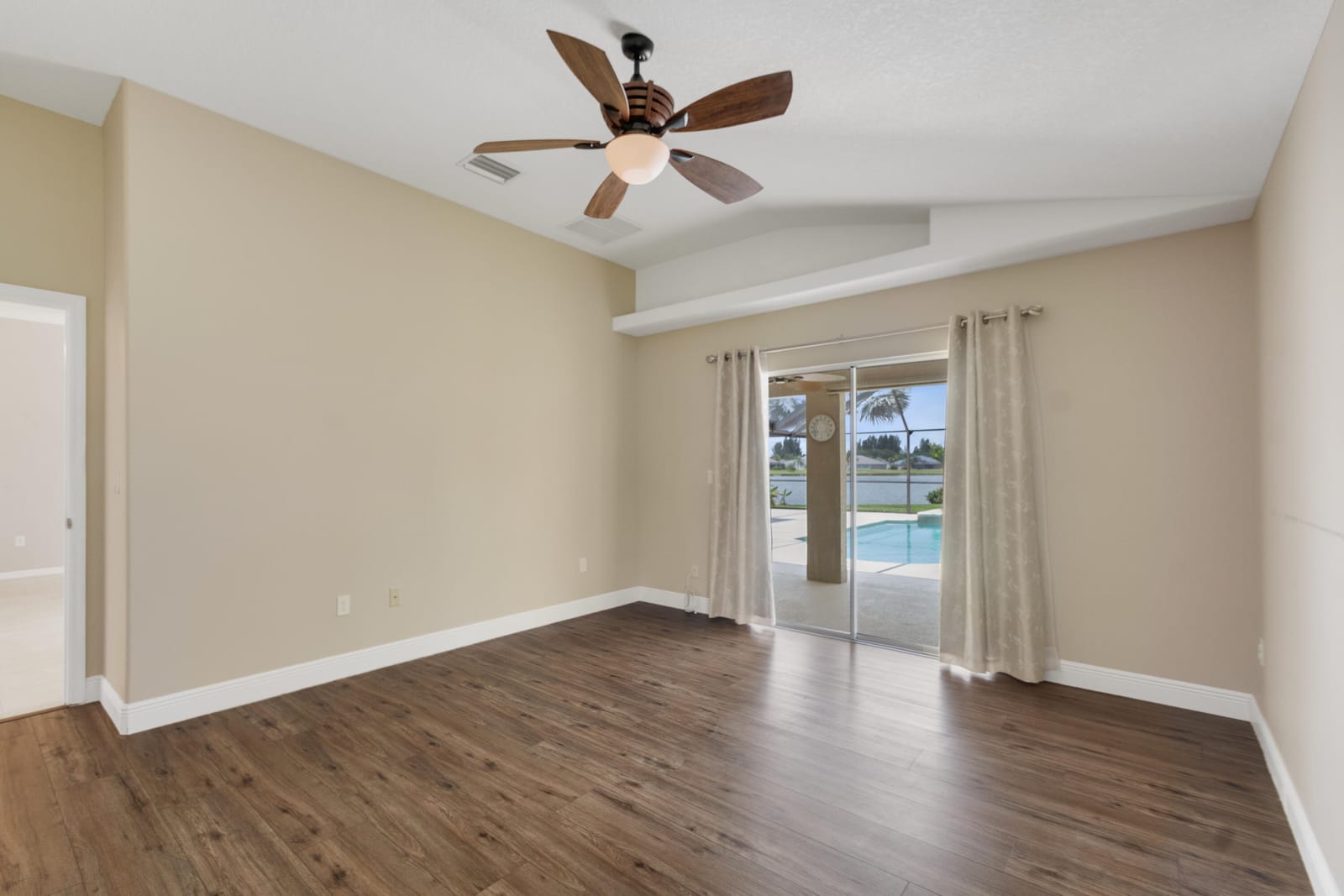 1025 SOUTHLAKES Way SW, Vero Beach, FL 32968 photo 17