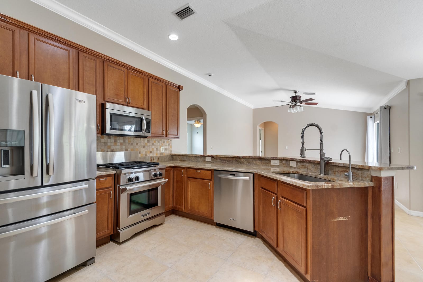 1025 SOUTHLAKES Way SW, Vero Beach, FL 32968 photo 9