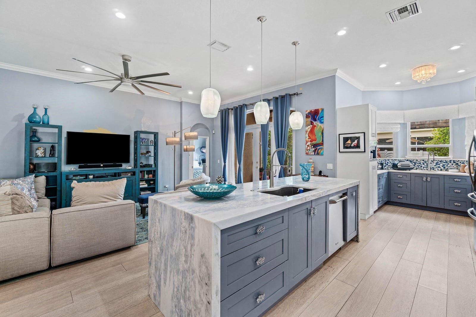 7060 VIVALDI Lane — photo 6