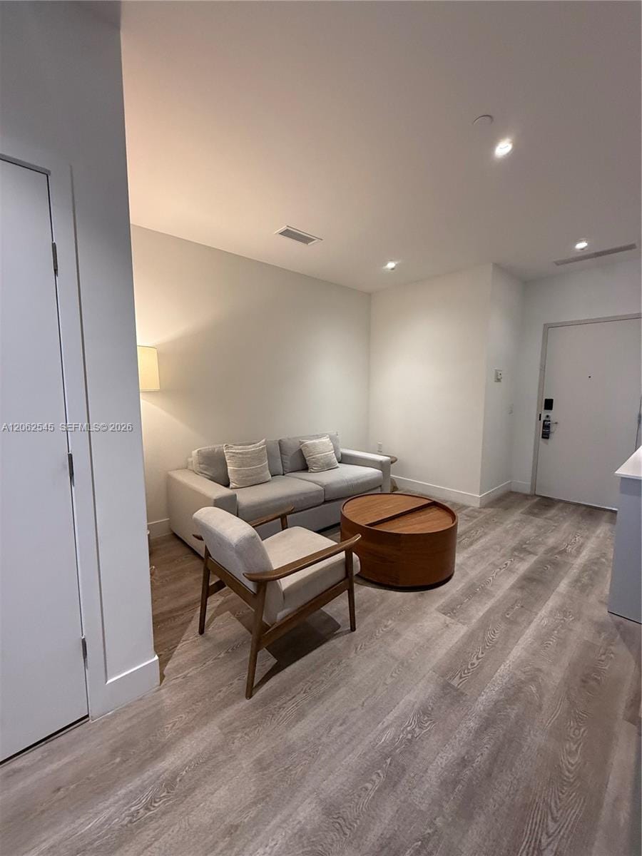 229 SW 9th Street 507 — photo 3