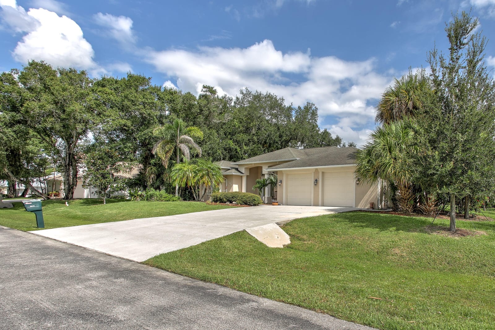 2108 Winding Creek Lane — photo 4