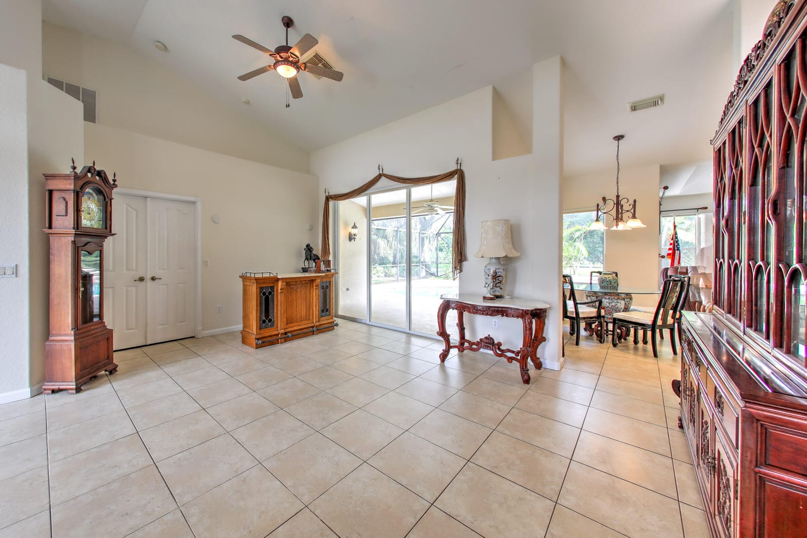 2108 Winding Creek Lane — photo 9