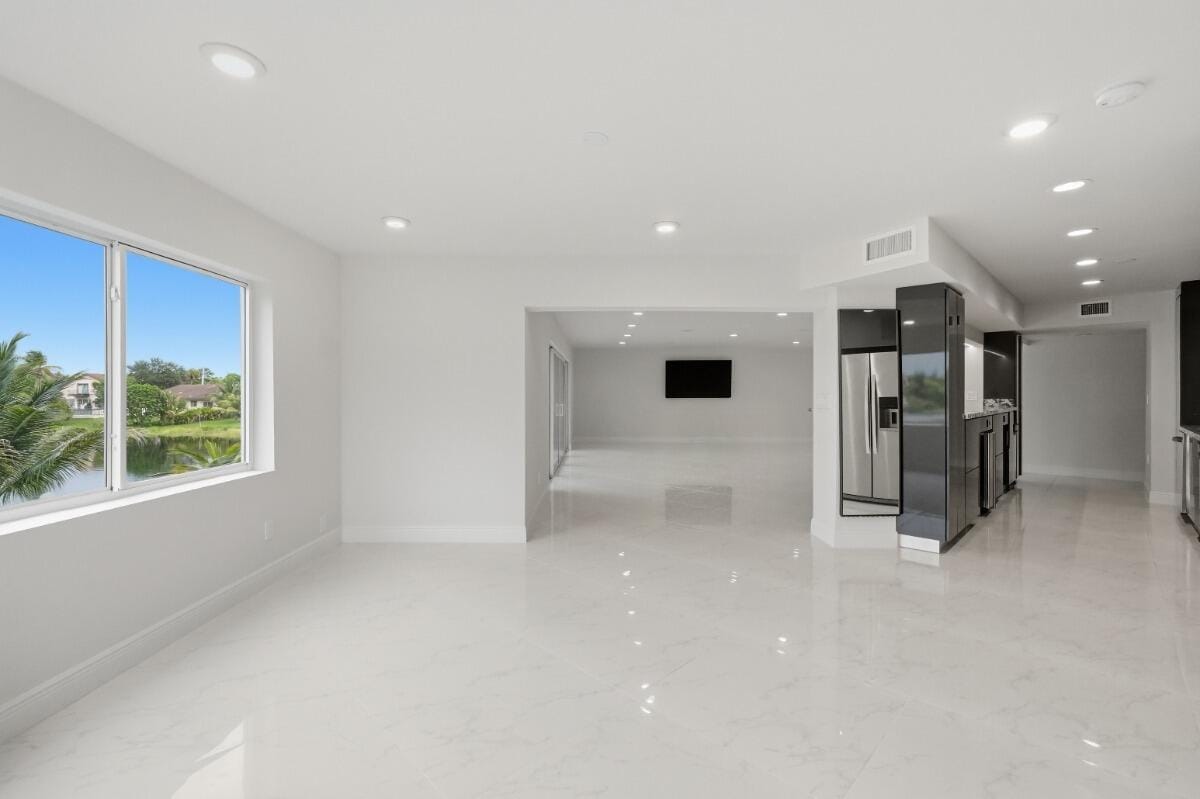 877 NE 195TH Street 222, Miami, FL 33179 photo 15