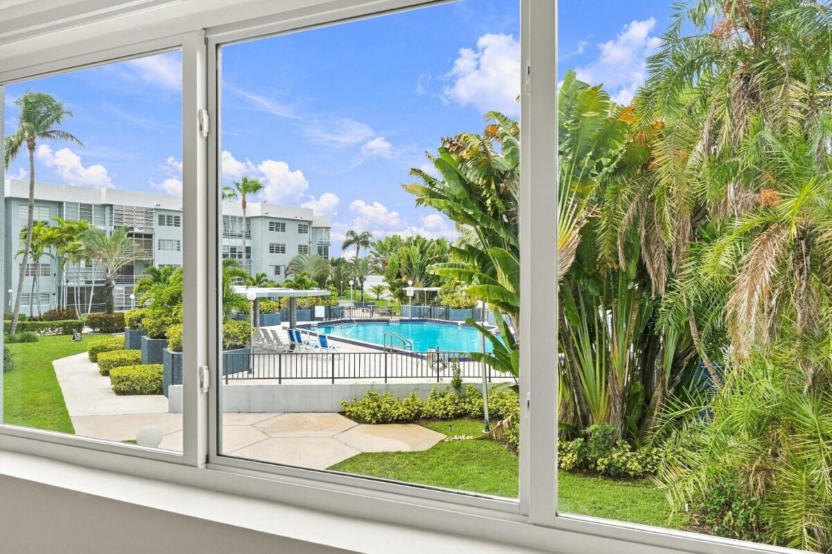877 NE 195TH Street 222, Miami, FL 33179 photo 19