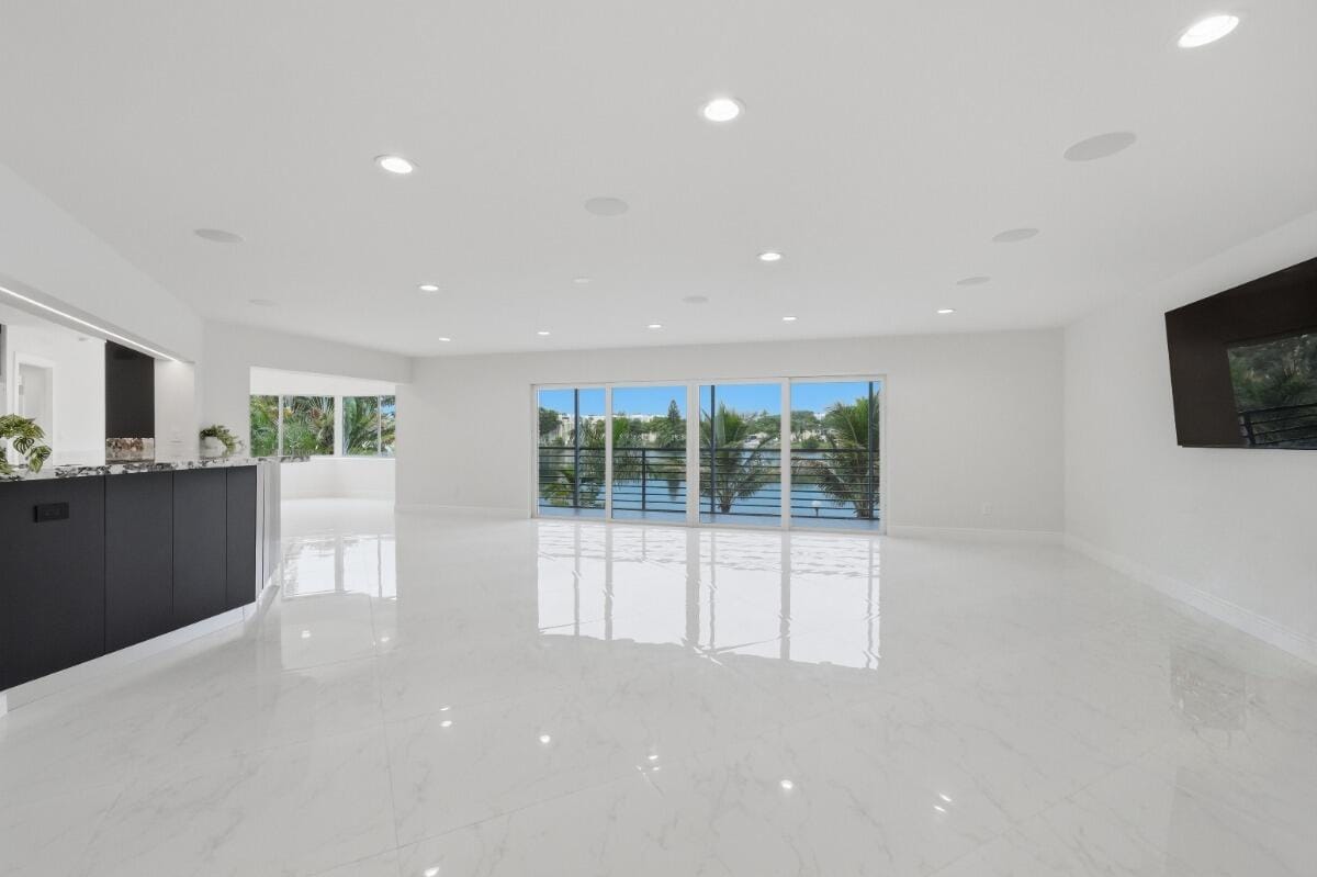 877 NE 195TH Street 222, Miami, FL 33179 photo 3
