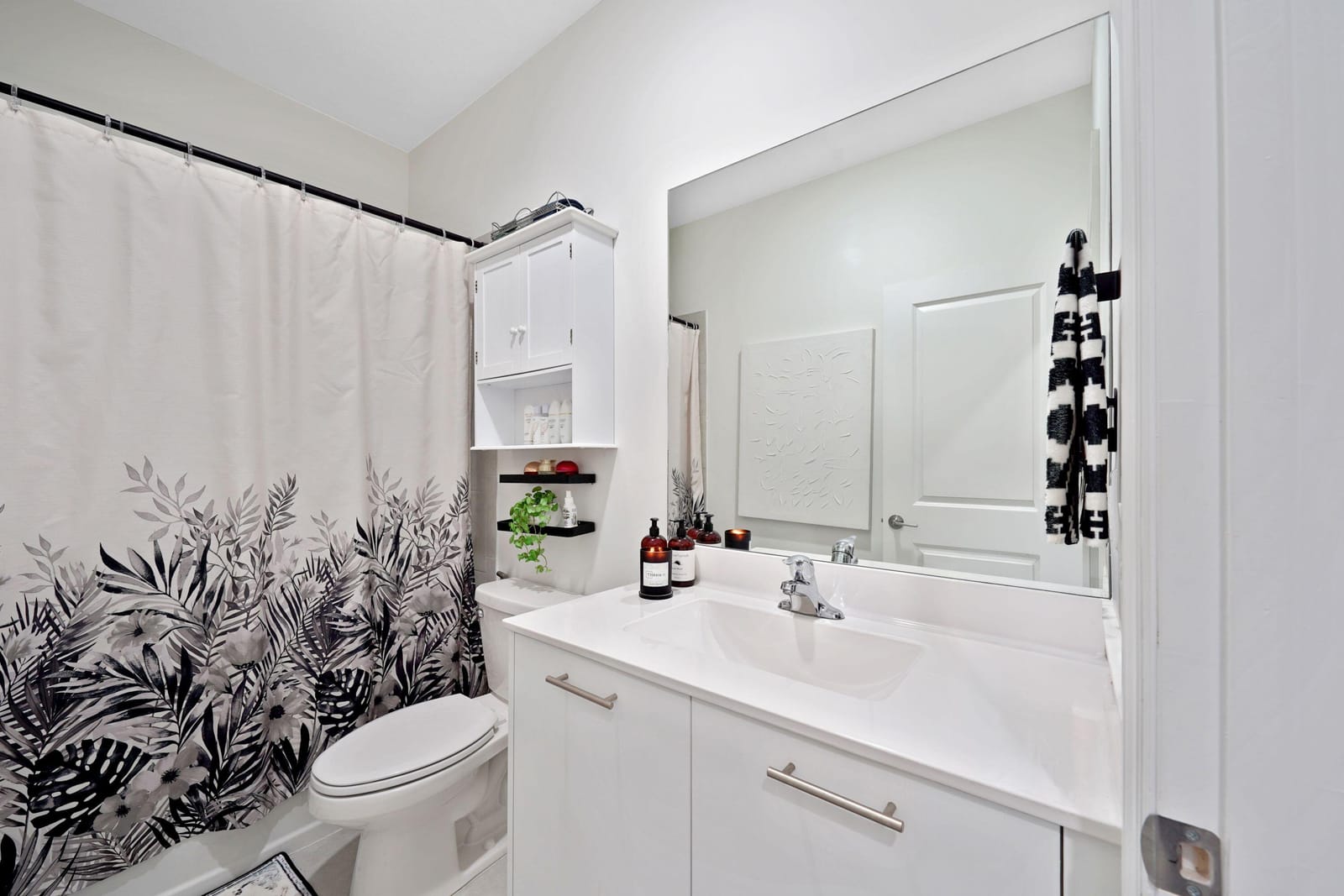 12960 NW 22ND Place, Miami, FL 33167 photo 25