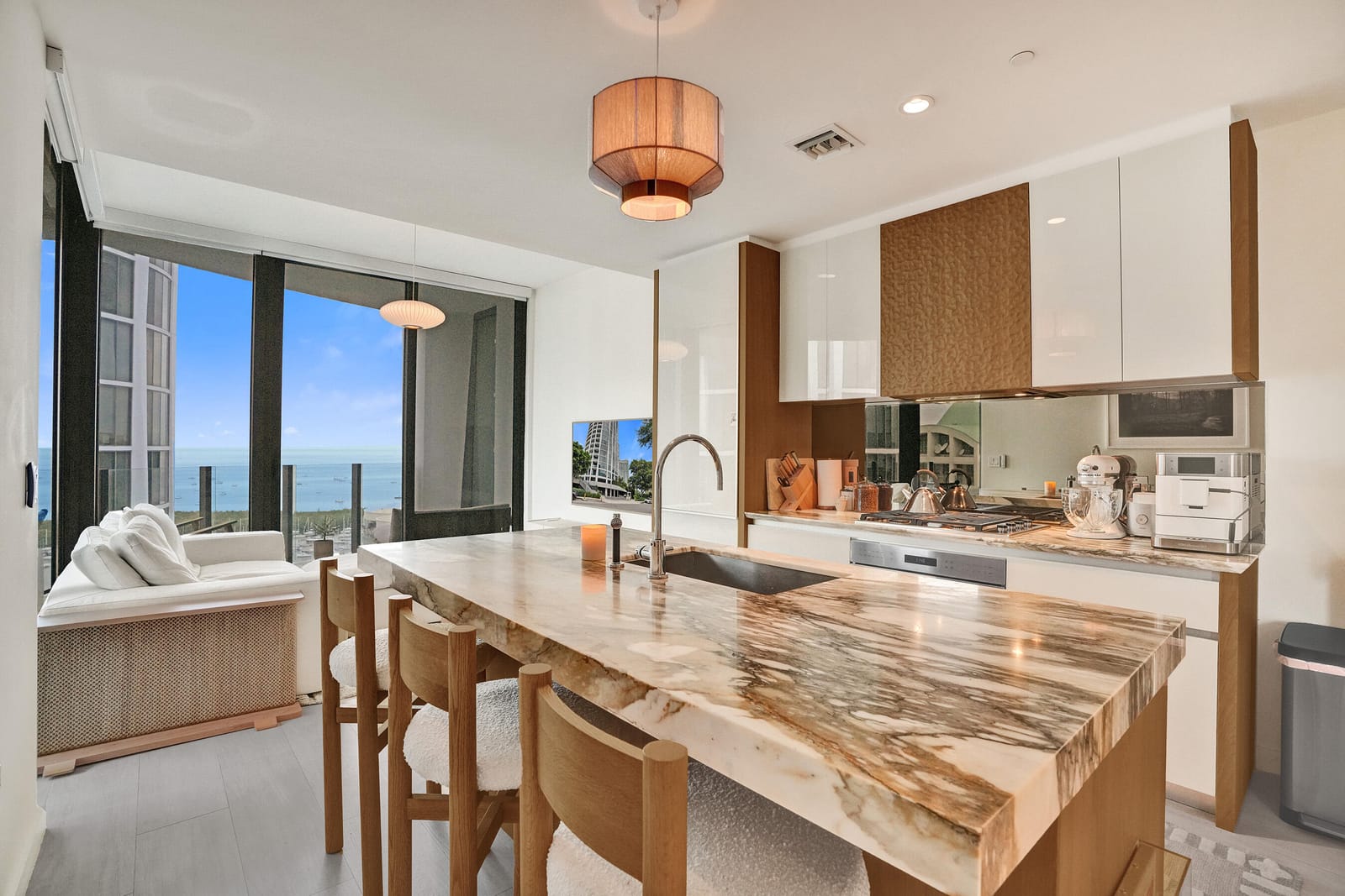 2831 S Bayshore Drive 2204 — photo 1
